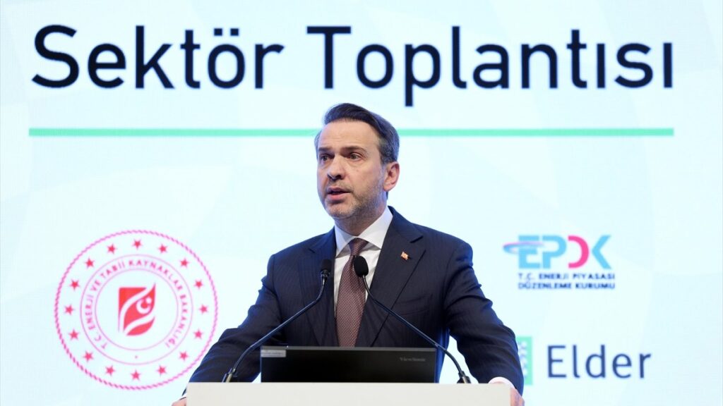 alparslan bayraktar 2025te elektrik dagitimda cesur kararlar alinacak 9tzePwbn