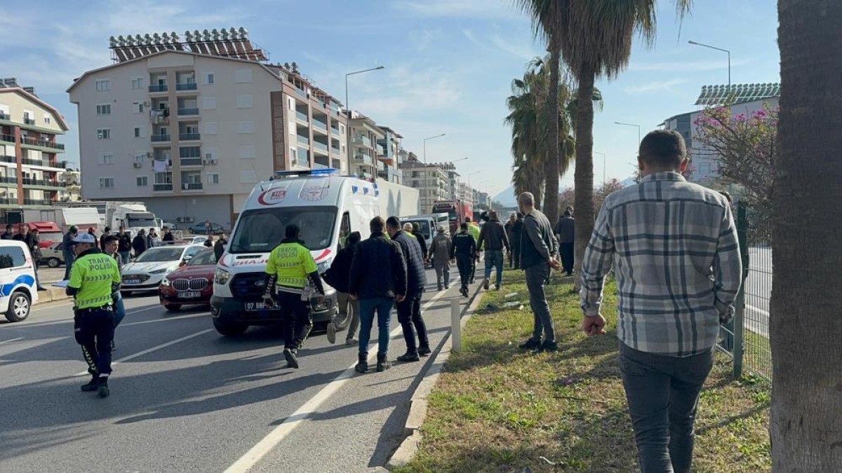 antalyada oldum sanki diye paylastigi motosikleti 17 yasindaki genci olume goturdu 1 GSaOHO97