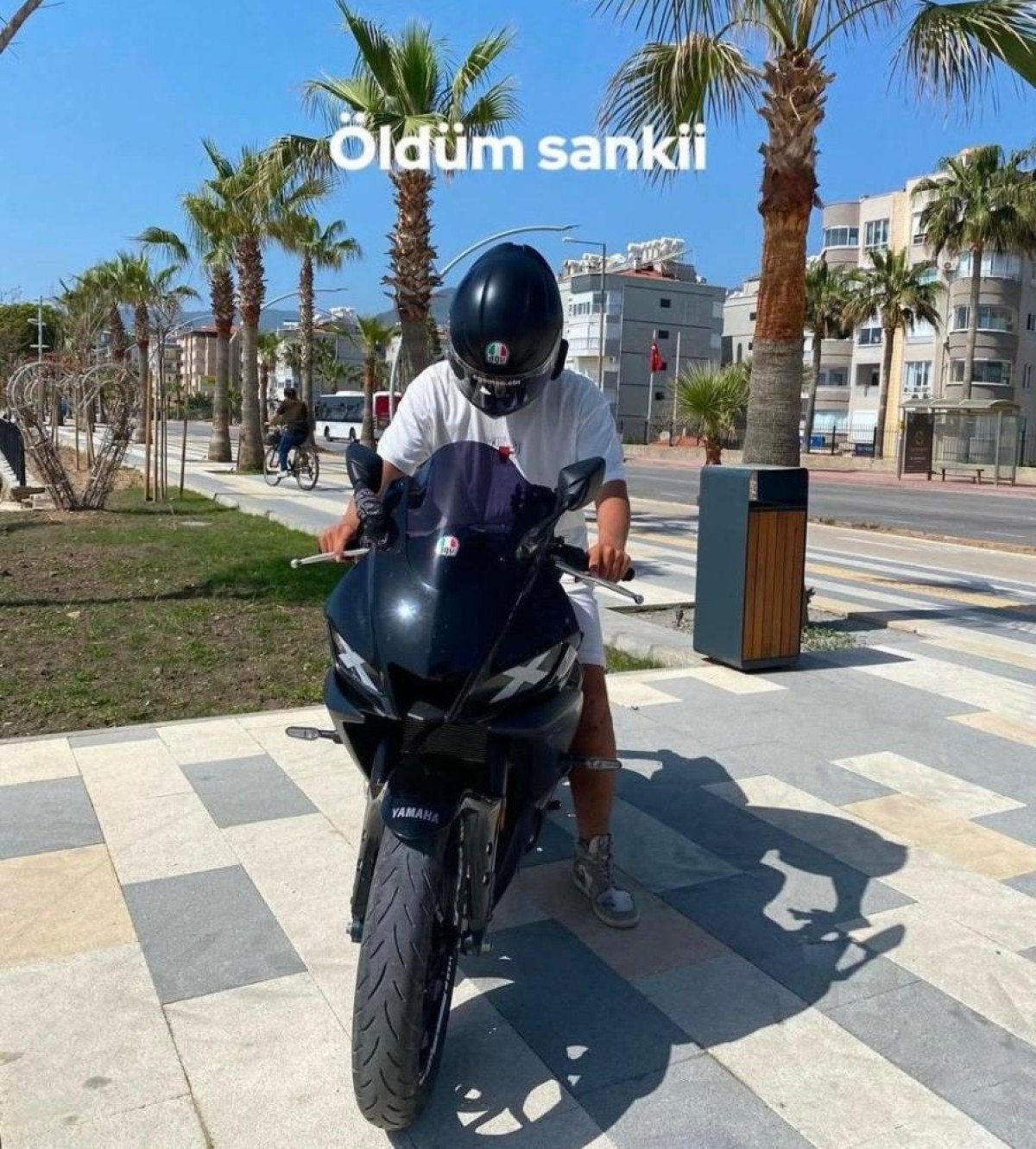 antalyada oldum sanki diye paylastigi motosikleti 17 yasindaki genci olume goturdu 4 VuVFOn8M