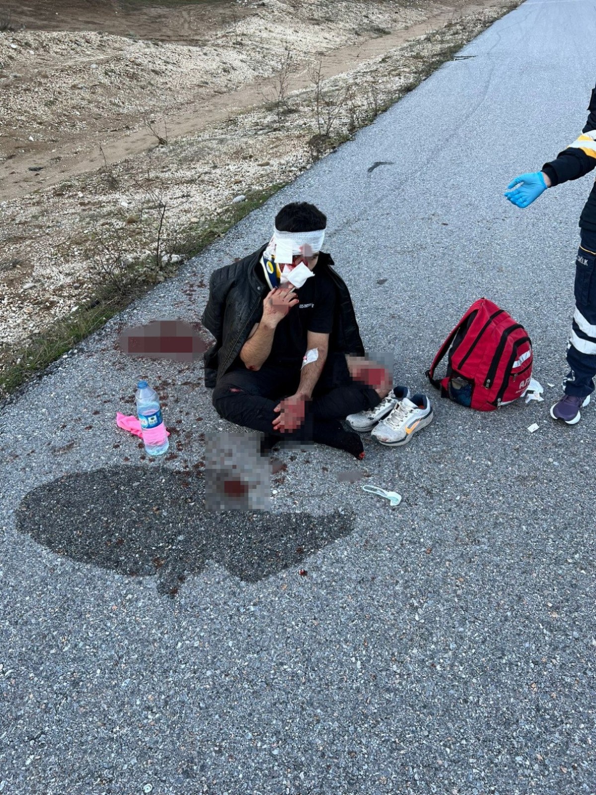 antalyada ucak pistinde motosikletle hiz yapti kaza gecirdi 0