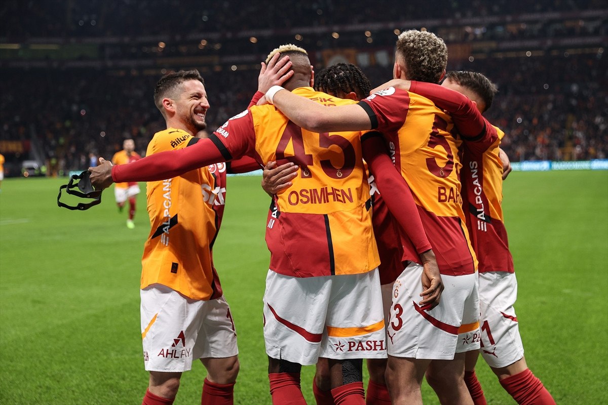 galatasaray yenilmezlik serisini 21 maca cikardi 0 IHRdIW49