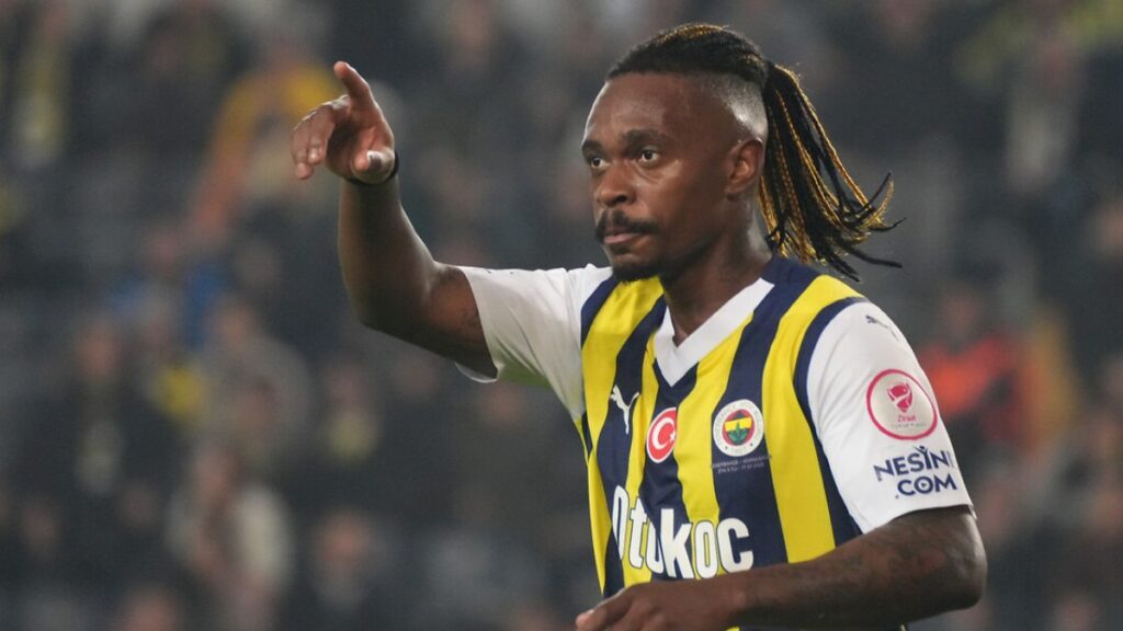 geri dondu lincoln henriqueden fenerbahce paylasimi nHaUl1RG