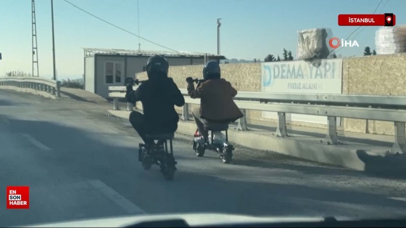 gurpinarda taburenin uzerine oturarak elektrikli scooter kullandilar c1qvHlEV