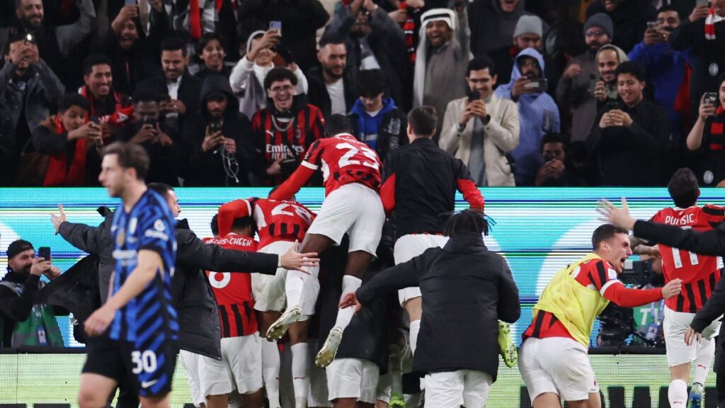 inter karsisinda tarihi geri donuse imza atan milan kupanin sahibi oldu E2MDrrxg