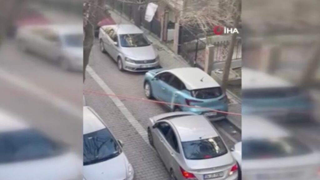 istanbul avcilarda 17 yasindaki ehliyetsiz surucu 8 araca birden carpti e8chdt7t