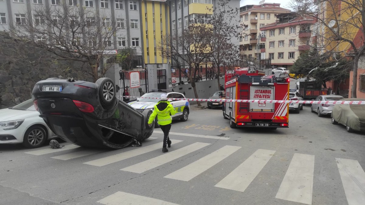 istanbulda park halindeki araclara carpti 4 2UumLkG8