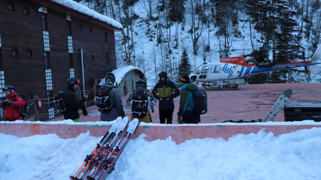 rizede kis turizmi kackar zirvelerinde heliski heyecani basladi ddwgaIzY