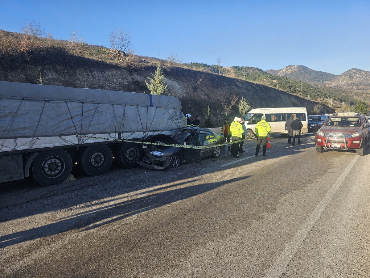 tokatta otomobil tira carpti 4 UTEkJkHQ