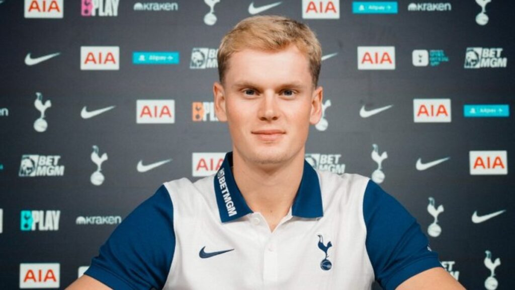 tottenham slavia pragdan antonin kinskyyi transfer etti sMESwQsy