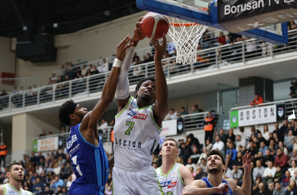 turk telekom merkezefendi belediyesi basketi yendi 1