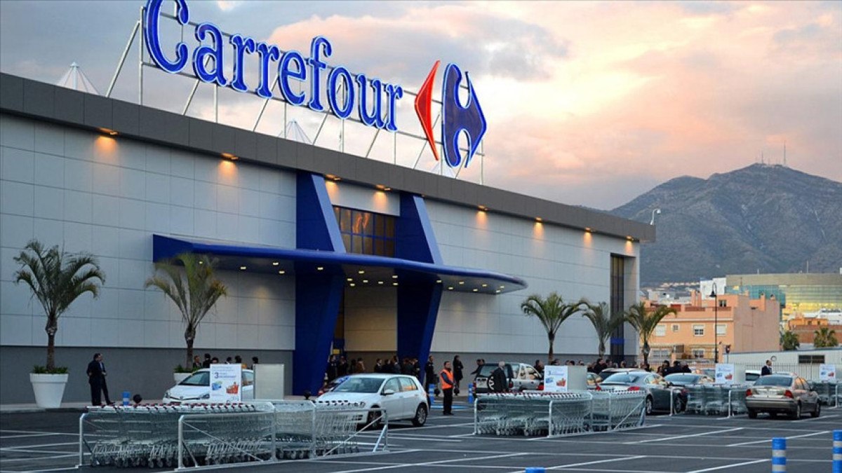 ummanda boykot edilen carrefour tum magazalarini kapatma karari aldi 0 MpG7jiZn