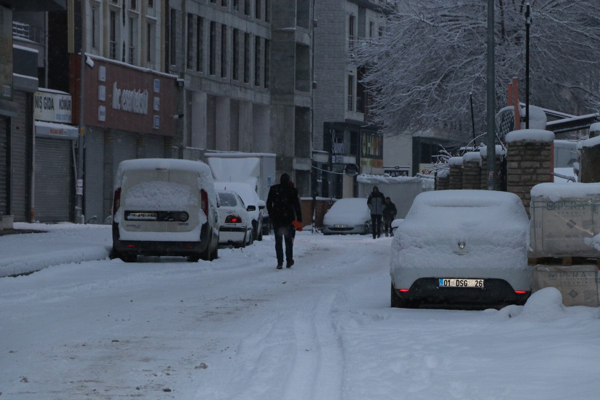 vanda 493 yerlesim yeri ulasima kapandi 2 wQYCNZPT