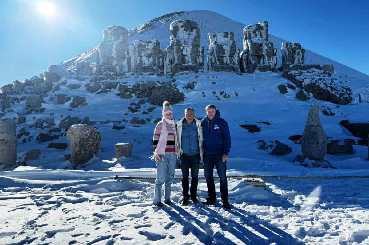 adiyamanda nemrut kisin yabanci turistlerin ilgisini cekiyor 0 PzpEuKZg