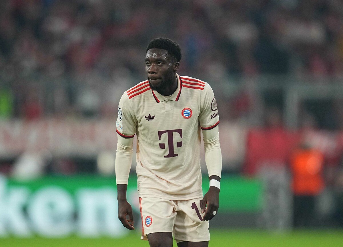 alphonso davies transferinde karar asamasinda 0 iuCq62Uw