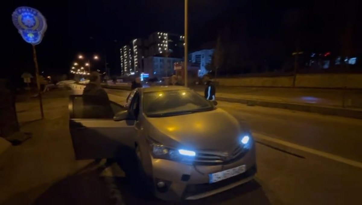 amasyada 2si bagajda 5 kacak gocmen yakalandi 2 TpmOZmzz