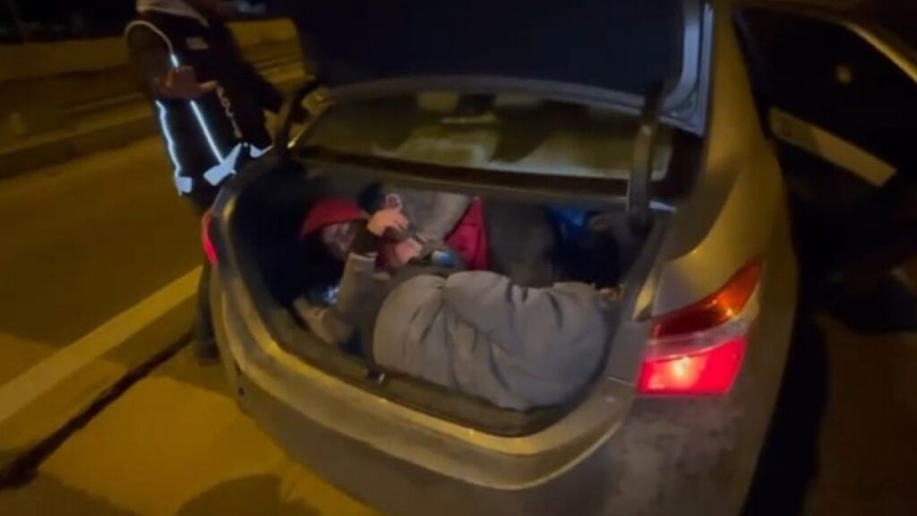 amasyada 2si bagajda 5 kacak gocmen yakalandi yGJHHAiF