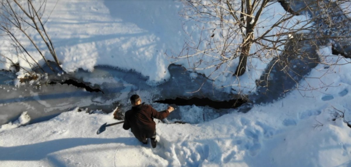 Bayburt'ta termometreler eksi 17'yi gösterdi: Dere ve göletler dondu 1 bayburtta termometreler eksi 17yi gosterdi dere ve goletler dondu 0