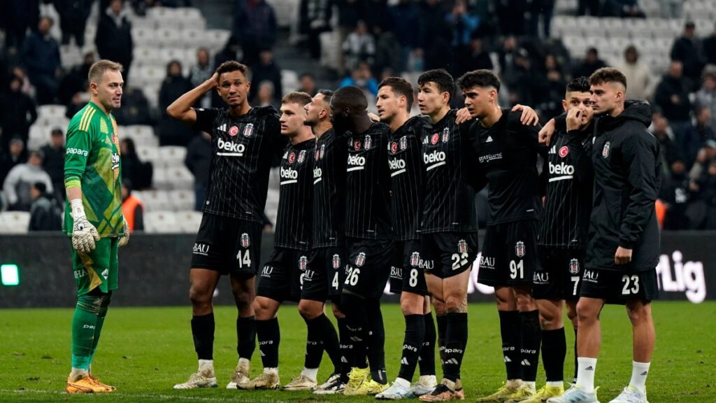 besiktas evinde 35 gun sonra kazandi vmd2wuMB