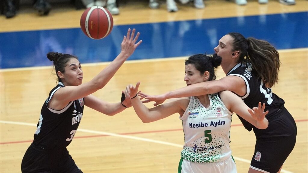 besiktastan nesibe aydina 28 sayi fark SPFf4z1C