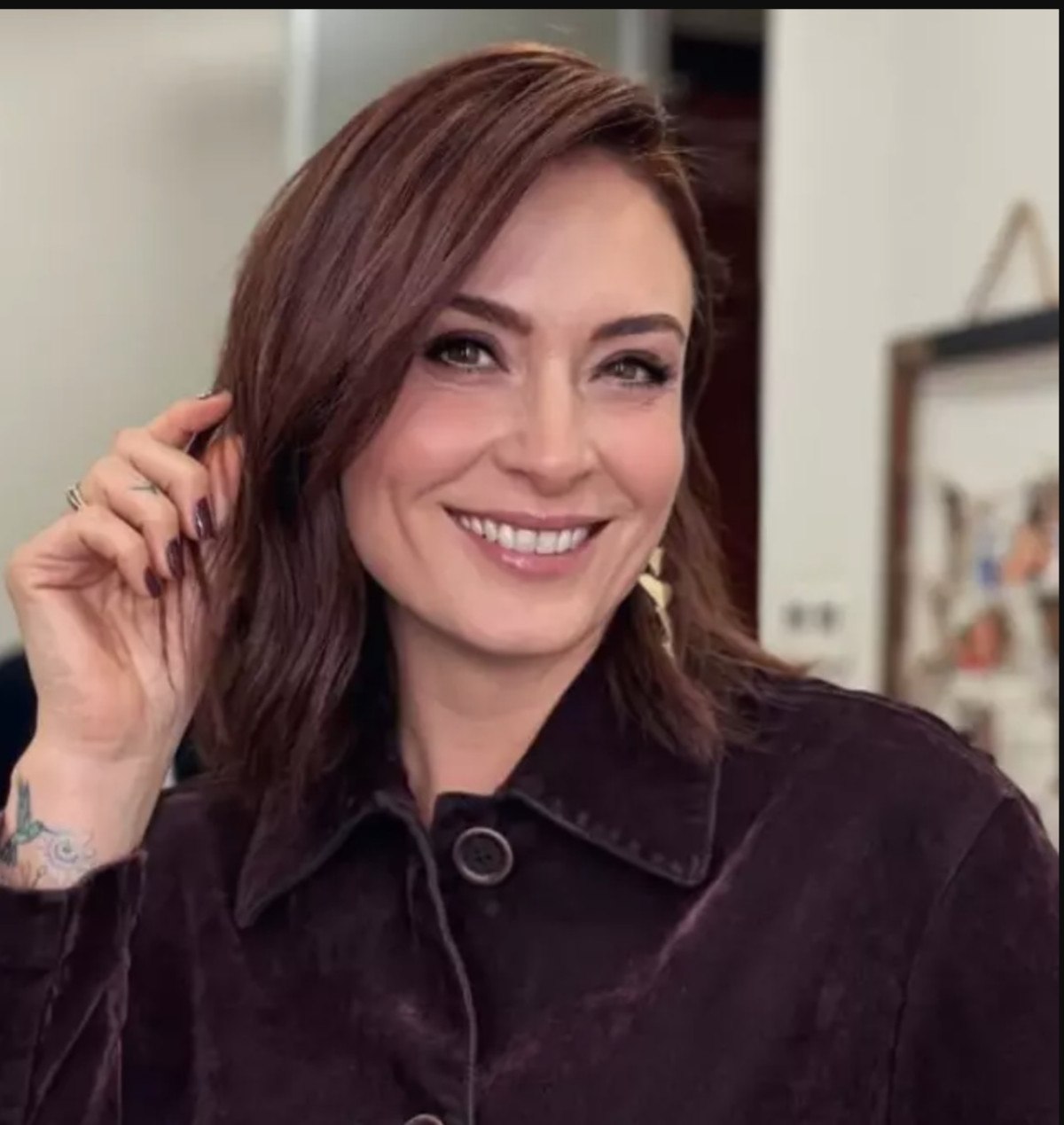 ceyda duvenci artik sarisin degil yeni imajina yorum yagdi 0 45v9qThN