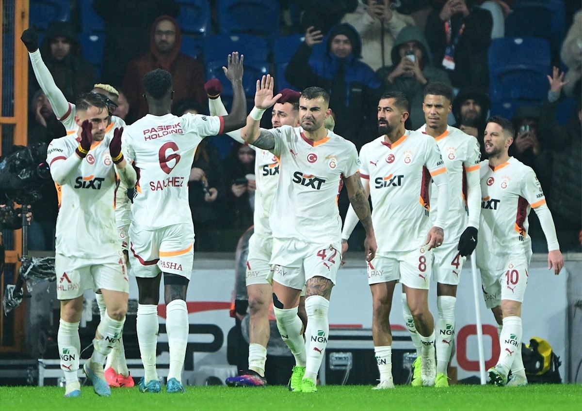 galatasaraydan muthis istatistik sadece 79 dakika geriye dustuler 0 MKNflXis