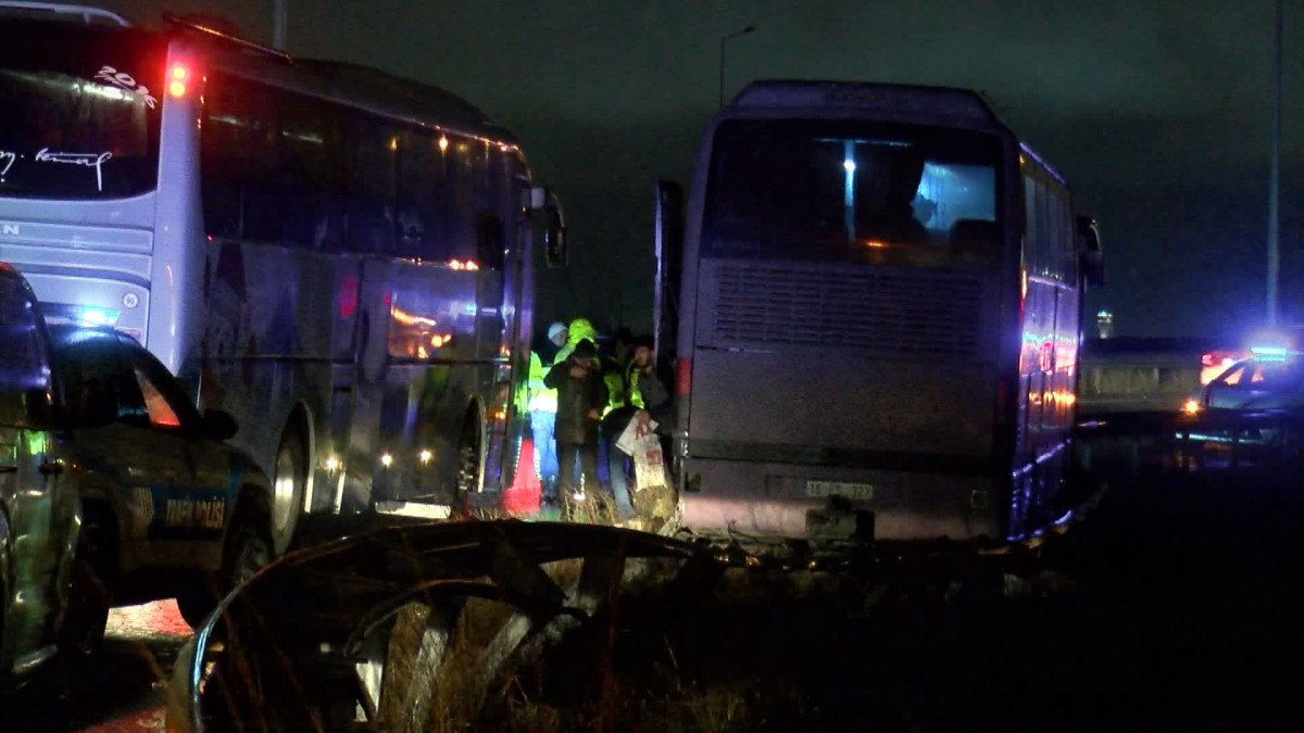 istanbul arnavutkoyde kalp krizi gecirip kaza yapan otobus soforu oldu 0 QkLEB5t1