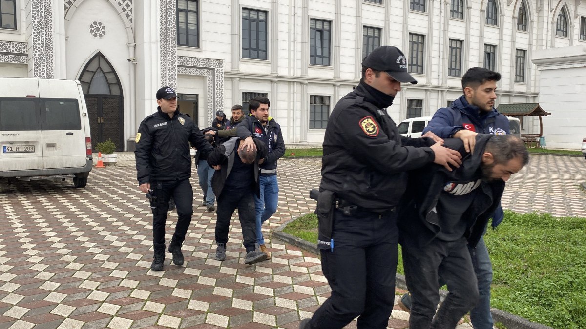 kocaelide hirsiz cetesinin oyununu polis bozdu 3 Y8n54yVm