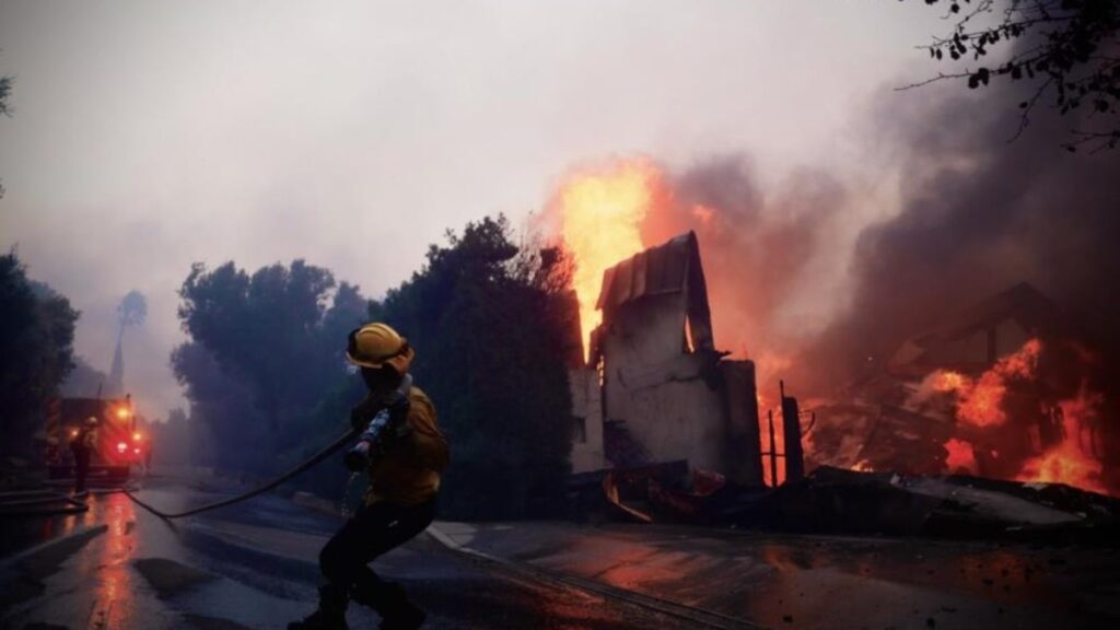 los angeles yanginlarinda hayatini kaybedenlerin sayisi 24e yukseldi a9rXTLTJ