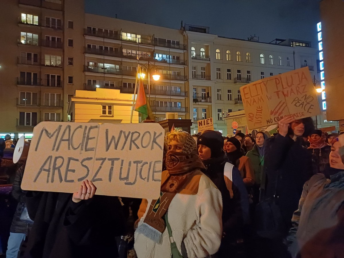 polonyada protesto netanyahuyu tutuklayin 4 3h9FZLEg