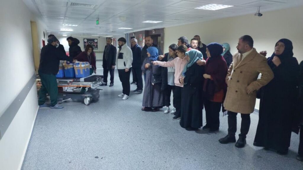 rizede trafik kazasinda hayatini kaybeden genc kizin organlari 5 kisiye umut oldu PAfCE3rS