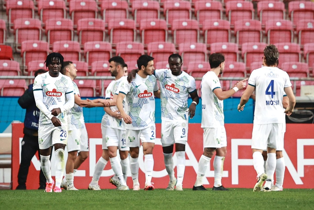 rizespor hatayspor karsisinda galip geldi 0 XlSAMb2i