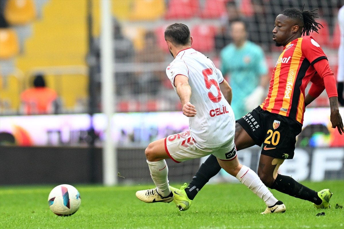 samsunspora kayserispor karsisinda tek gol yetti 5 lspmgTvr