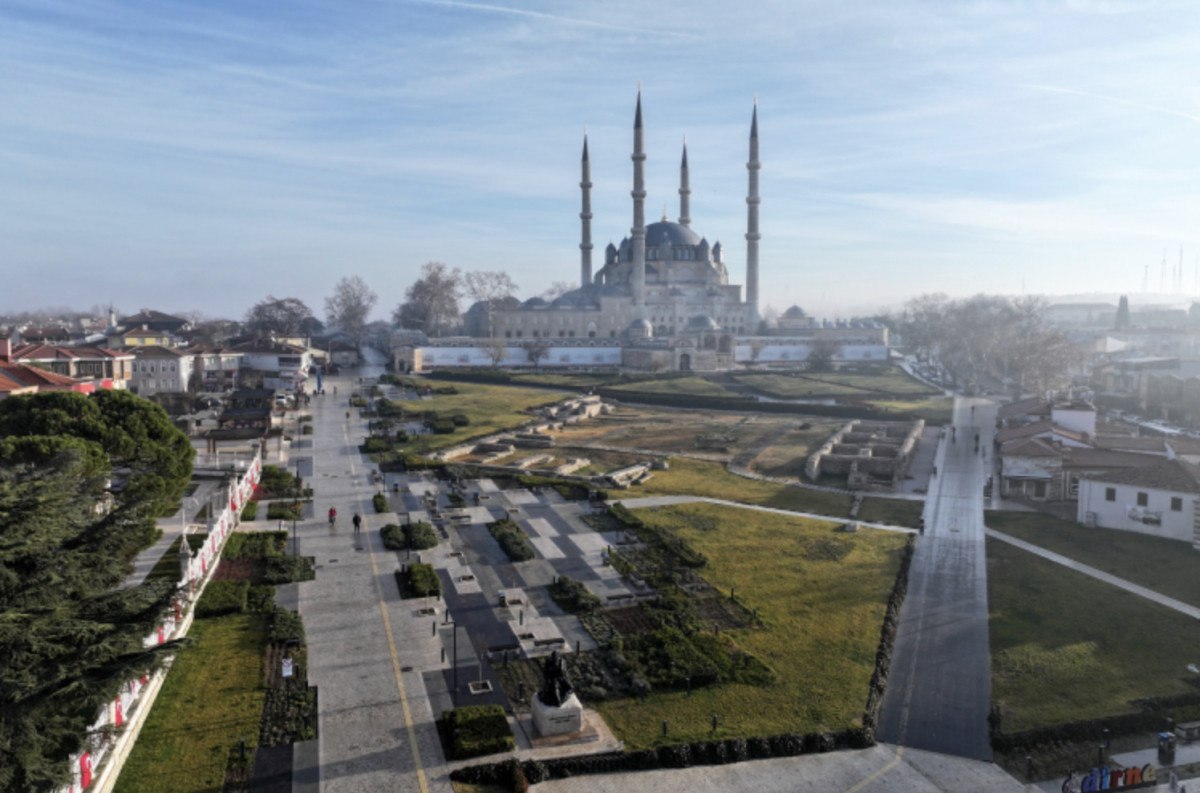 selimiye camii 2024te 1 milyona yakin ziyaretci agirladi 0