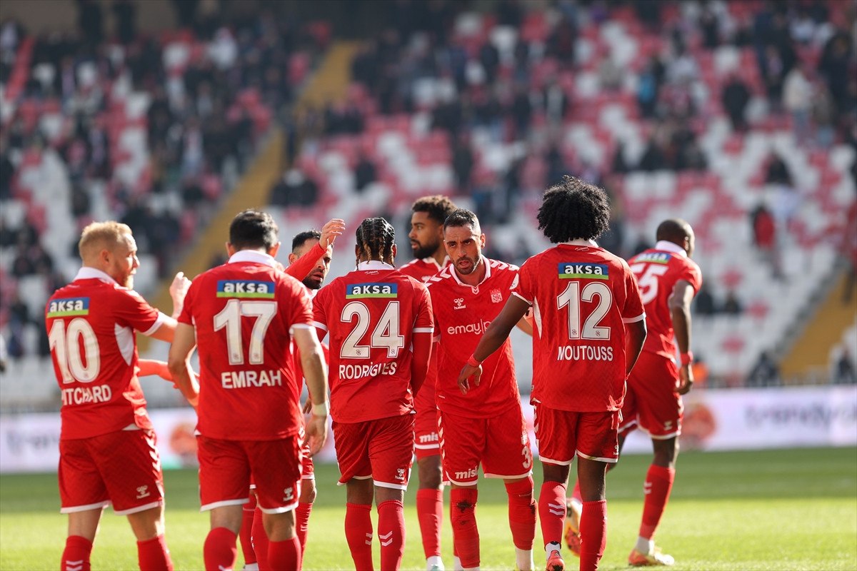 sivasspor super ligde 7 mactir galibiyete hasret 0 uyNHQGO8