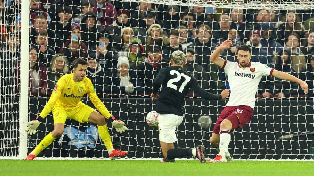 west ham unitedi bes dakikada yikan aston villa turu gecti LX9CwN3C