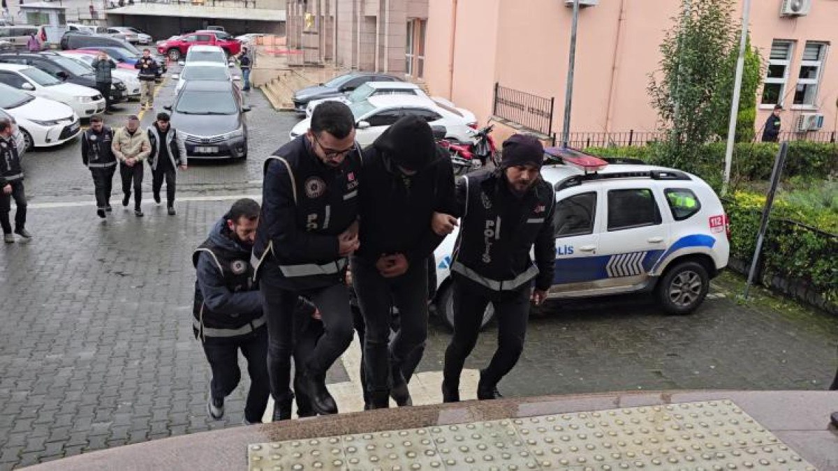 zonguldakta polisin 4 aylik takibiyle duzenlenen tefeci operasyonunda kuyumcu tutuklandi 0 wHjIImWs