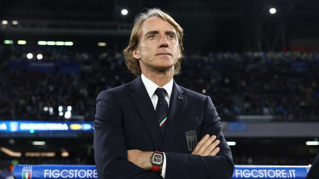 besiktasta teknik direktorluge son aday roberto mancini RXKZwyhf