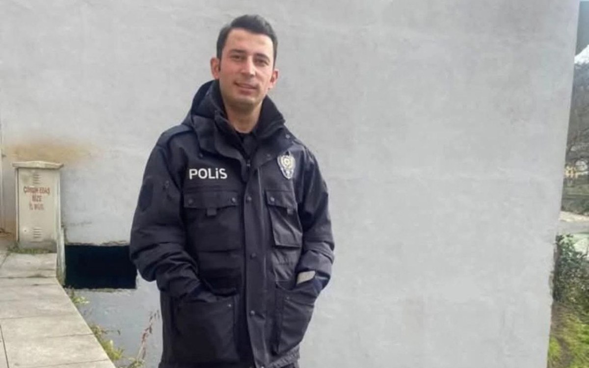 bursada bebegine anne sutu gotururken kaza yapan polis memuru oldu 1 UwNrFs7W