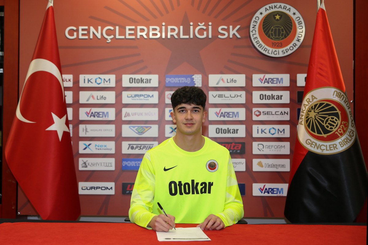 genclerbirligi berk deniz cukurcu ile profesyonel sozlesme imzaladi 0 ae3gpjv3