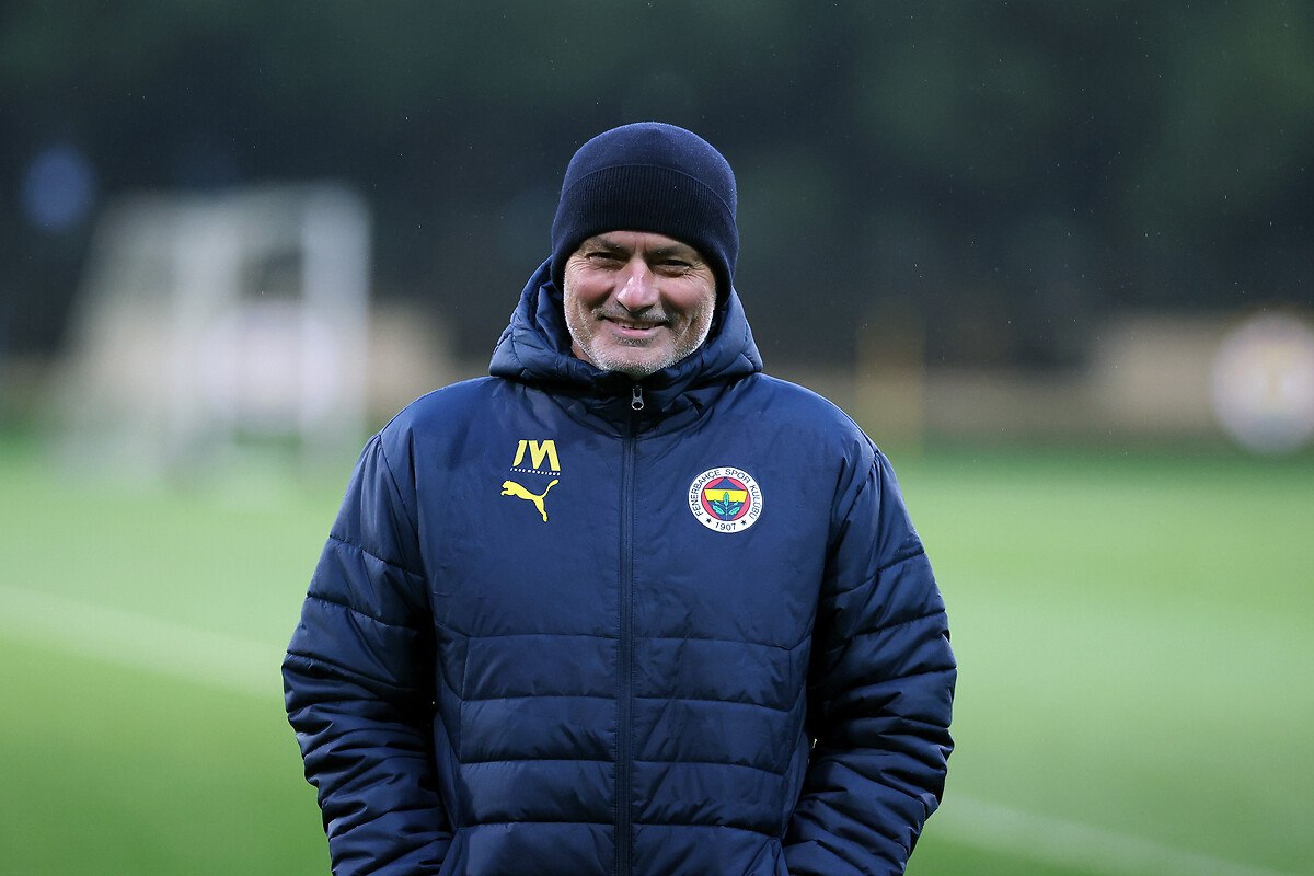 jose mourinho joao felixi aradi fenerbahce buyuk oynuyor 0 E6r27YIK