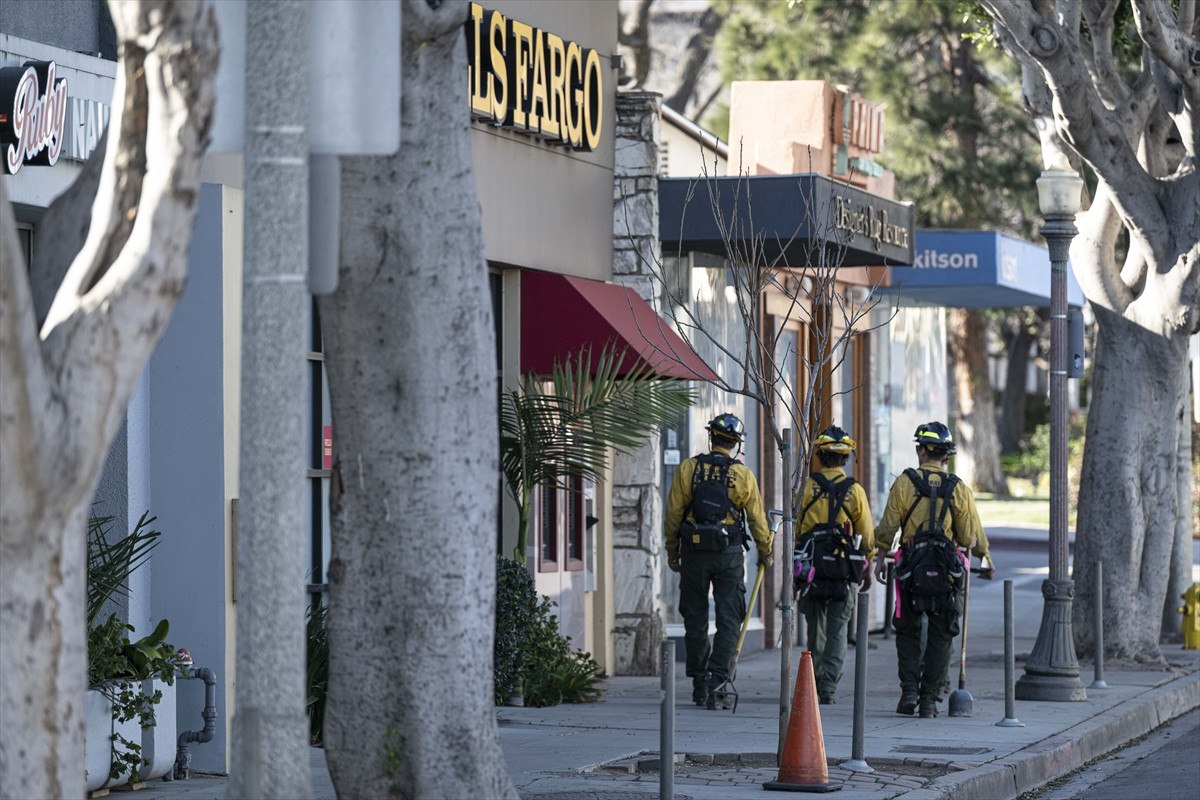 los angeles yanginlari icin alev hortumu uyarisi 29 uRrmNfX4