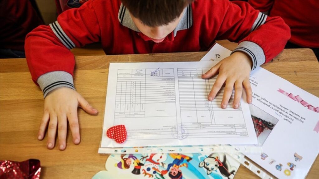 okullarda yariyil tatili icin karne zili yarin calacak bS3yKb7W