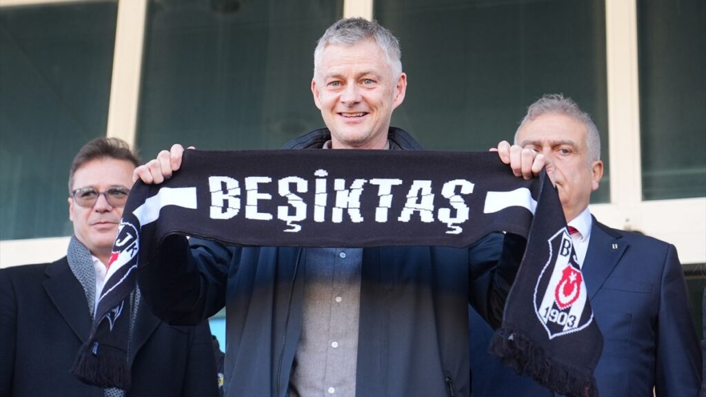 ole gunnar solskjaer besiktas harika gecmisi olan buyuk bir camia vIklUHOE