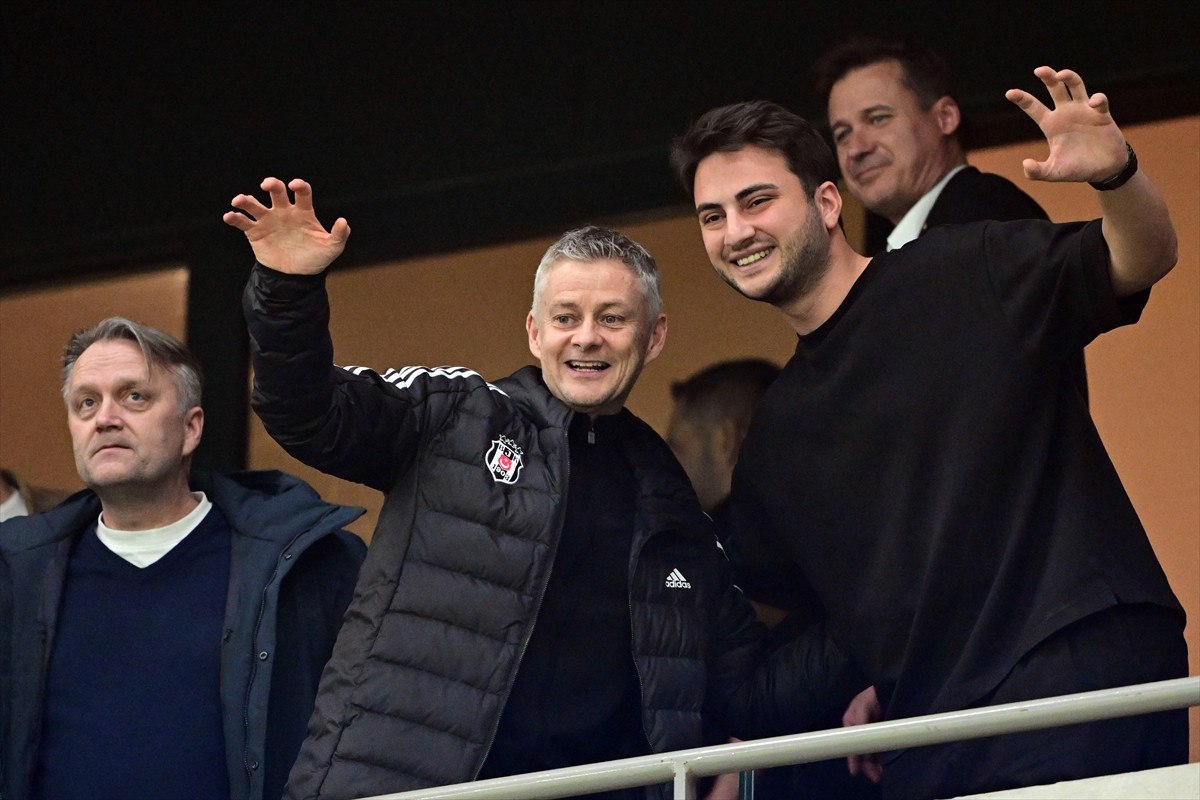 ole gunnar solskjaer besiktas samsunspor macini tribunden takip etti 2 Zu4mDC5X