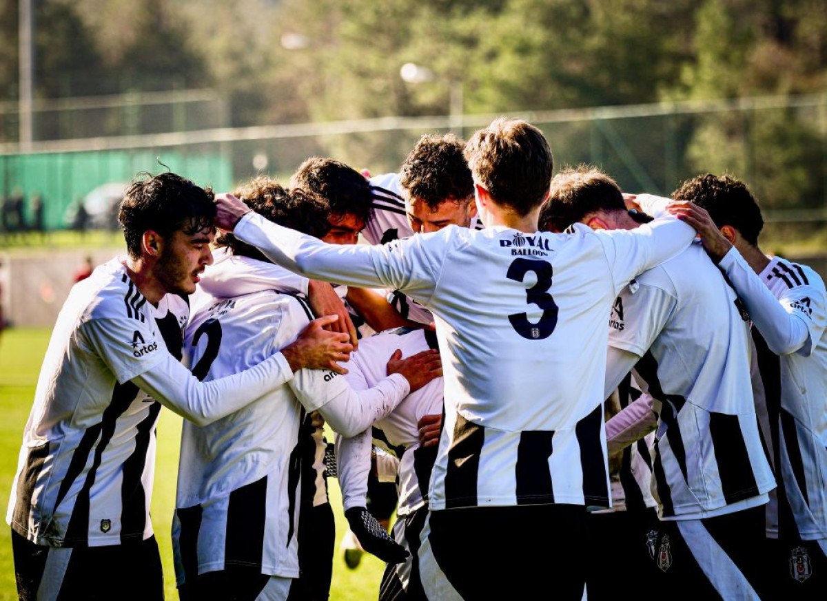 ole gunnar solskjaer ve serdal adali u 19 macini izledi 0 WEfGC8pR