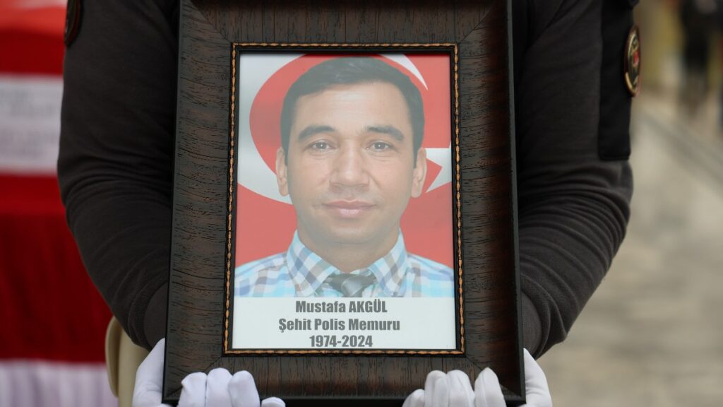 adanada polis katili uzman cavusa 9 yil hapis istemi zjYD2iHO