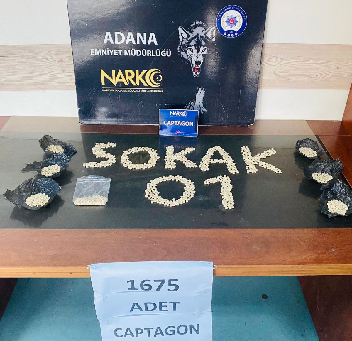 adanada uyusturuculari ekmek arasina saklayan torbacidan ilginc savunma 0 fmwdIXcf