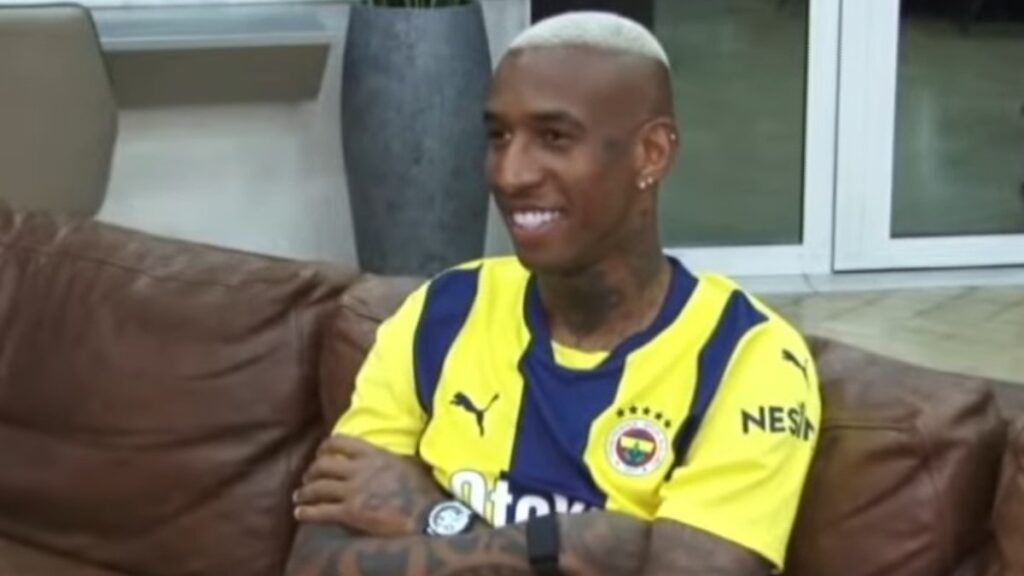 anderson talisca fenerbahce formasini giydi tHdvyMa7