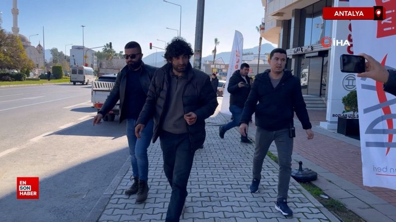 antalyada dislerini yaptiramayan adam catiya cikti HnTndVaI