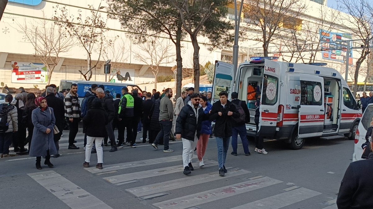 batmanda 6 yasindaki cocuga araba carpti 0 T4VKzp5v